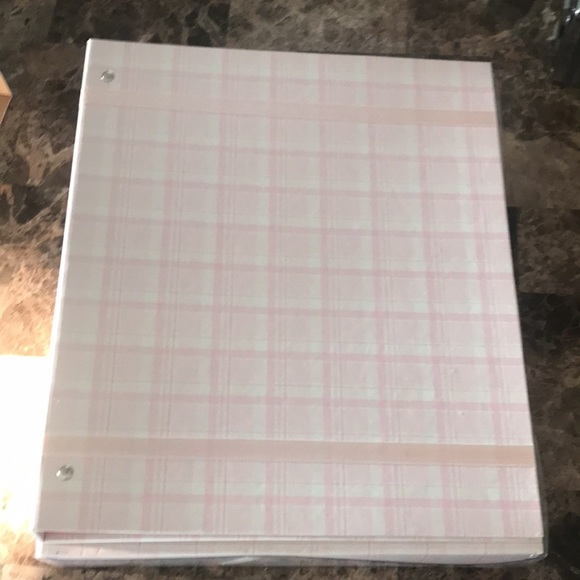 Pink and white baby girl photo album. Holds 200 4x6 photos. - Picture 8 of 9